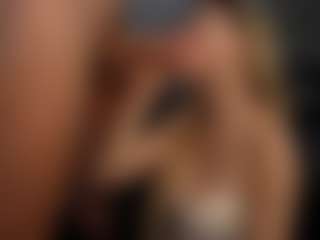 PeachAnna's Live Sex Cam Show