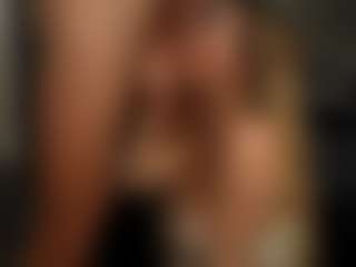 PeachAnna's Live Sex Cam Show