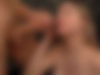 PeachAnna's Live Sex Cam Show