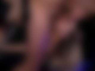 PeachAnna's Live Sex Cam Show