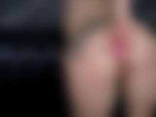 PeachAnna's Live Sex Cam Show