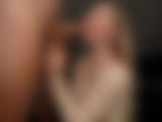 PeachAnna's Live Sex Cam Show