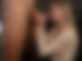 PeachAnna's Live Sex Cam Show