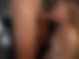 PeachAnna's Live Sex Cam Show