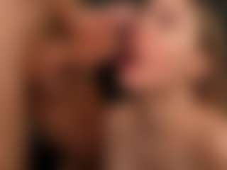 Live cam show with PeachAnna - Tattoos on Mixed Magazine Live
