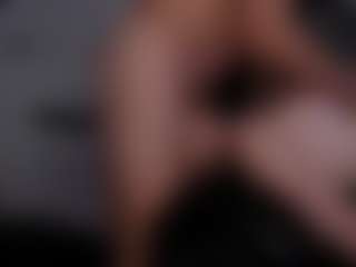 Live cam show with PeachAnna - Spank Blonde Hair on Hubzter Live