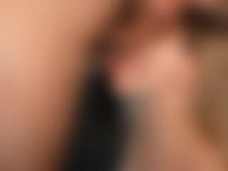 PeachAnna's Live Sex Cam Show