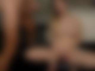 Live cam show with PeachAnna - Facial Piercings on SxyPornLive