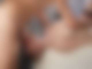 PeachAnna's Live Sex Cam Show