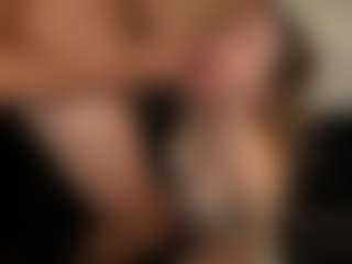 Live cam show with PeachAnna - Toys on Camsoda