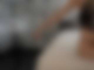 PeachAnna's Live Sex Cam Show