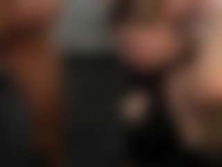 PeachAnna's Live Sex Cam Show