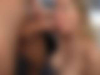 PeachAnna's Live Sex Cam Show