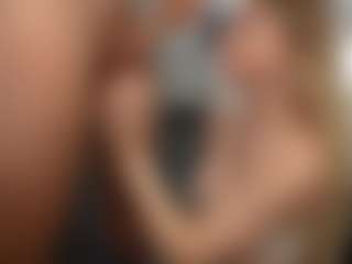 PeachAnna's Live Sex Cam Show