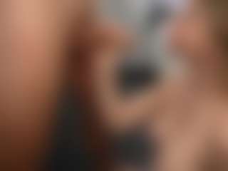 PeachAnna's Live Sex Cam Show
