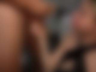 PeachAnna's Live Sex Cam Show