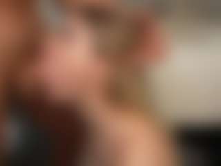 PeachAnna's Live Sex Cam Show