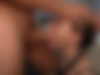 PeachAnna's Live Sex Cam Show