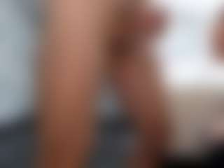 PeachAnna's Live Sex Cam Show