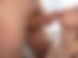 PeachAnna's Live Sex Cam Show