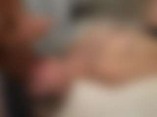 PeachAnna's Live Sex Cam Show