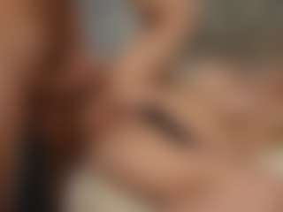 PeachAnna's Live Sex Cam Show