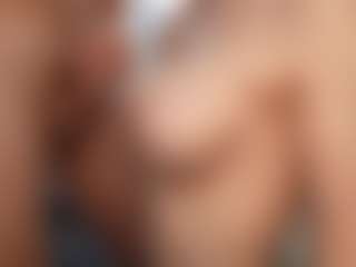 PeachAnna's Live Sex Cam Show