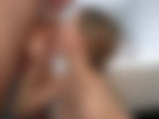 PeachAnna's Live Sex Cam Show