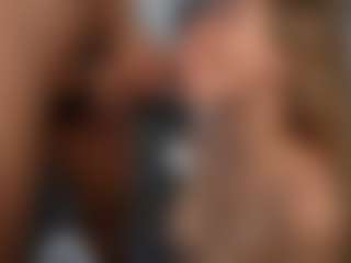 PeachAnna's Live Sex Cam Show