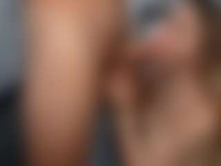 PeachAnna's Live Sex Cam Show
