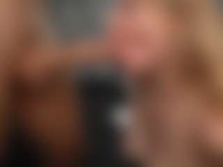 PeachAnna's Live Sex Cam Show