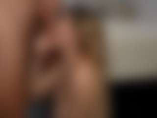 PeachAnna's Live Sex Cam Show