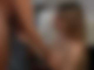 PeachAnna's Live Sex Cam Show