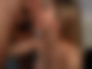 PeachAnna's Live Sex Cam Show