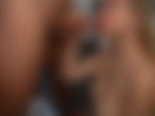 PeachAnna's Live Sex Cam Show
