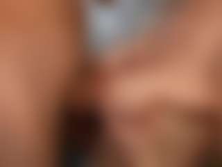PeachAnna's Live Sex Cam Show