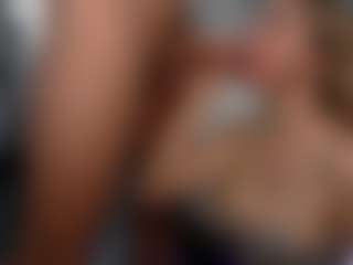 PeachAnna's Live Sex Cam Show