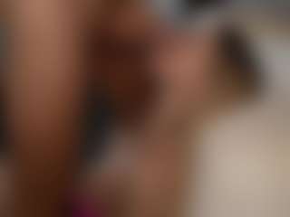 PeachAnna's Live Sex Cam Show