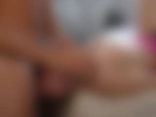 PeachAnna's Live Sex Cam Show