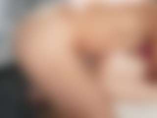 PeachAnna's Live Sex Cam Show