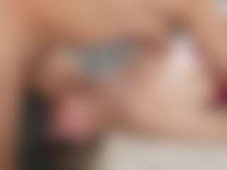 PeachAnna's Live Sex Cam Show