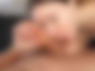 PeachAnna's Live Sex Cam Show