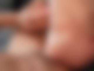 PeachAnna's Live Sex Cam Show