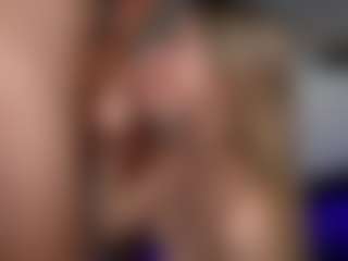 PeachAnna's Live Sex Cam Show