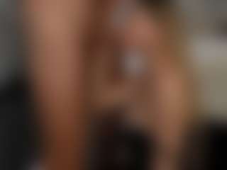 PeachAnna's Live Sex Cam Show