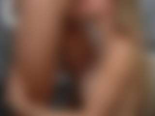 PeachAnna's Live Sex Cam Show