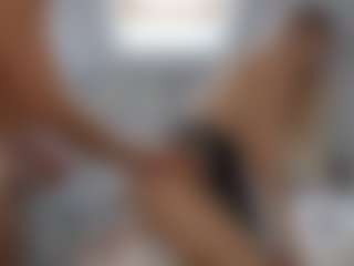 PeachAnna's Live Sex Cam Show