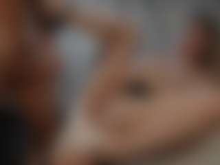 PeachAnna's Live Sex Cam Show