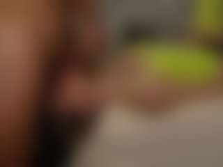 PeachAnna's Live Sex Cam Show