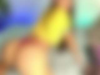 Live cam show with Alexa Whittee - Drinking on Fling VIP Chat